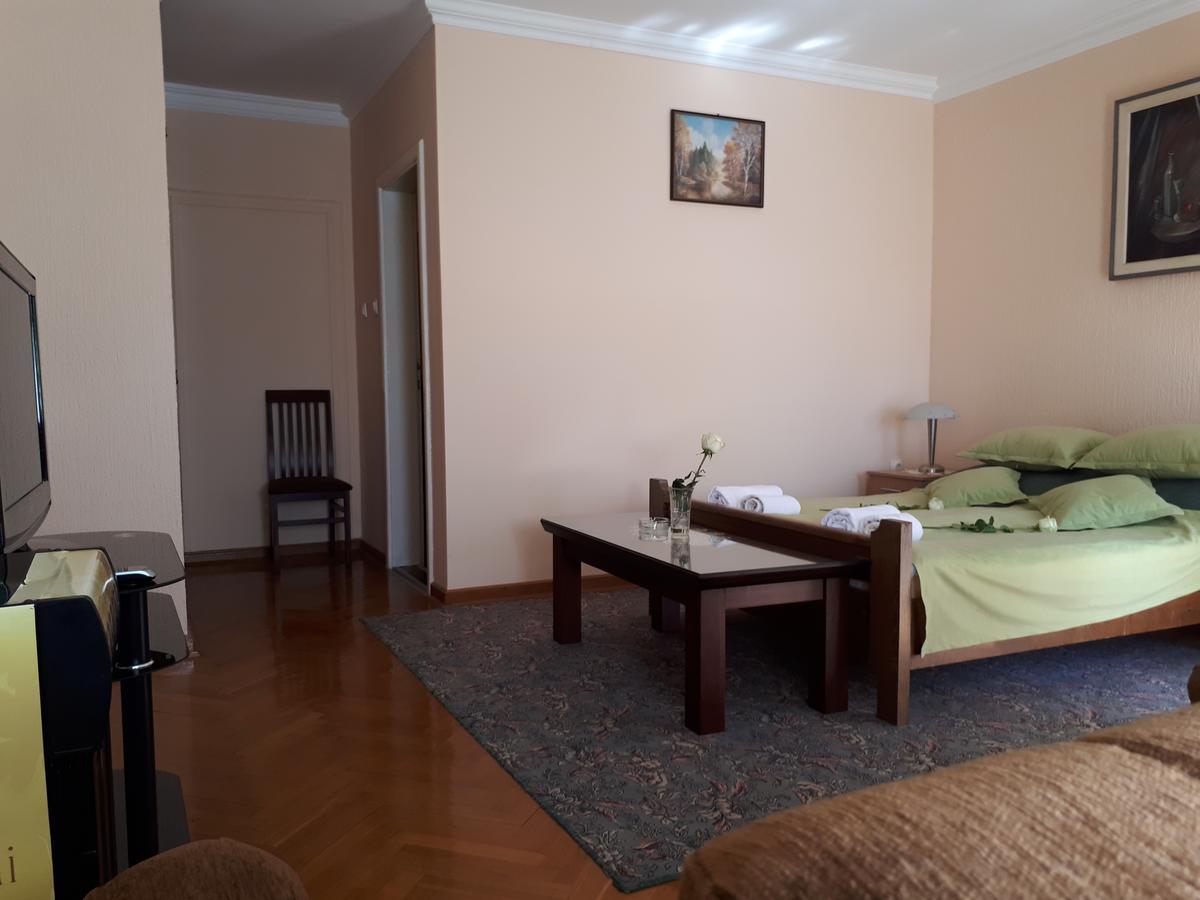 Bed and Breakfast Business Club Selenca Bac Exterior foto
