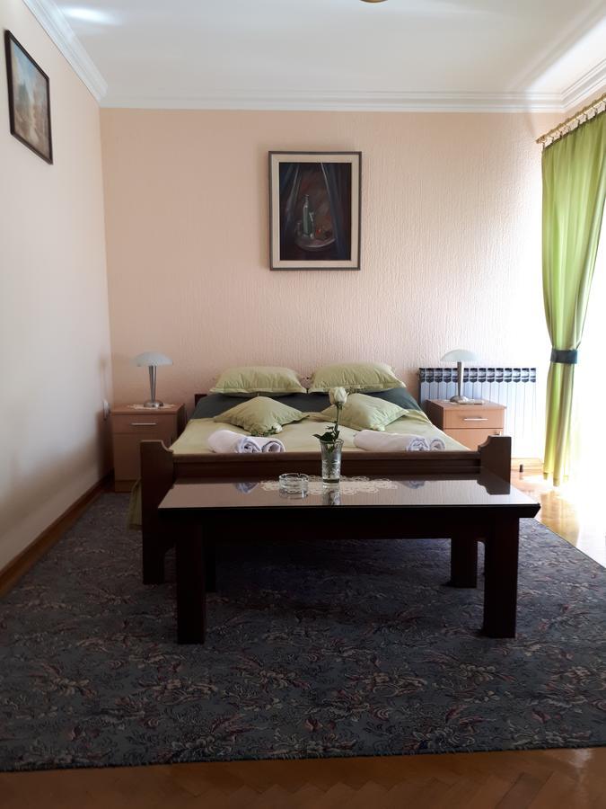 Bed and Breakfast Business Club Selenca Bac Exterior foto