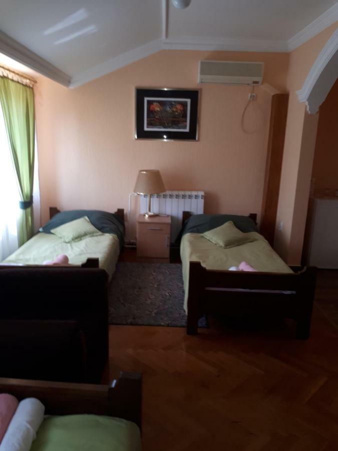 Bed and Breakfast Business Club Selenca Bac Exterior foto